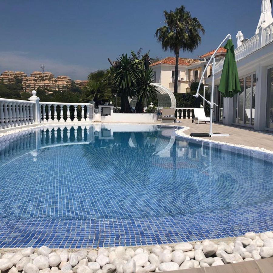 R02 Luxury Apartment In Villa With Pool And Garden Marbellac Extérieur photo